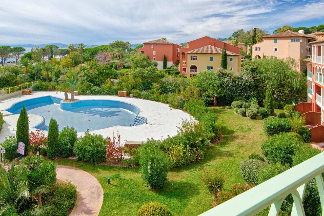 لي إيسامبر Residence Pierre & Vacances Premium Les Calanques Des Issambres المظهر الخارجي الصورة