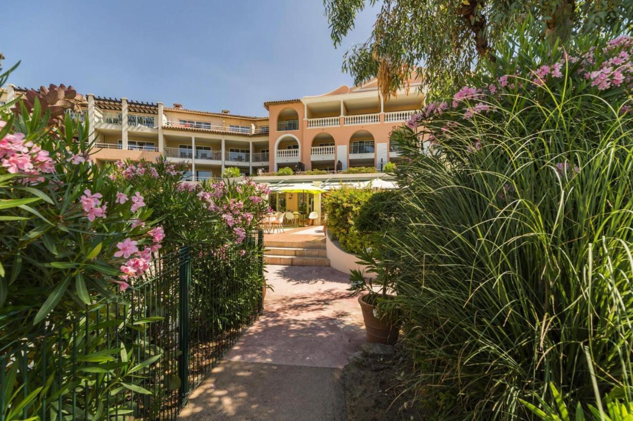 لي إيسامبر Residence Pierre & Vacances Premium Les Calanques Des Issambres المظهر الخارجي الصورة