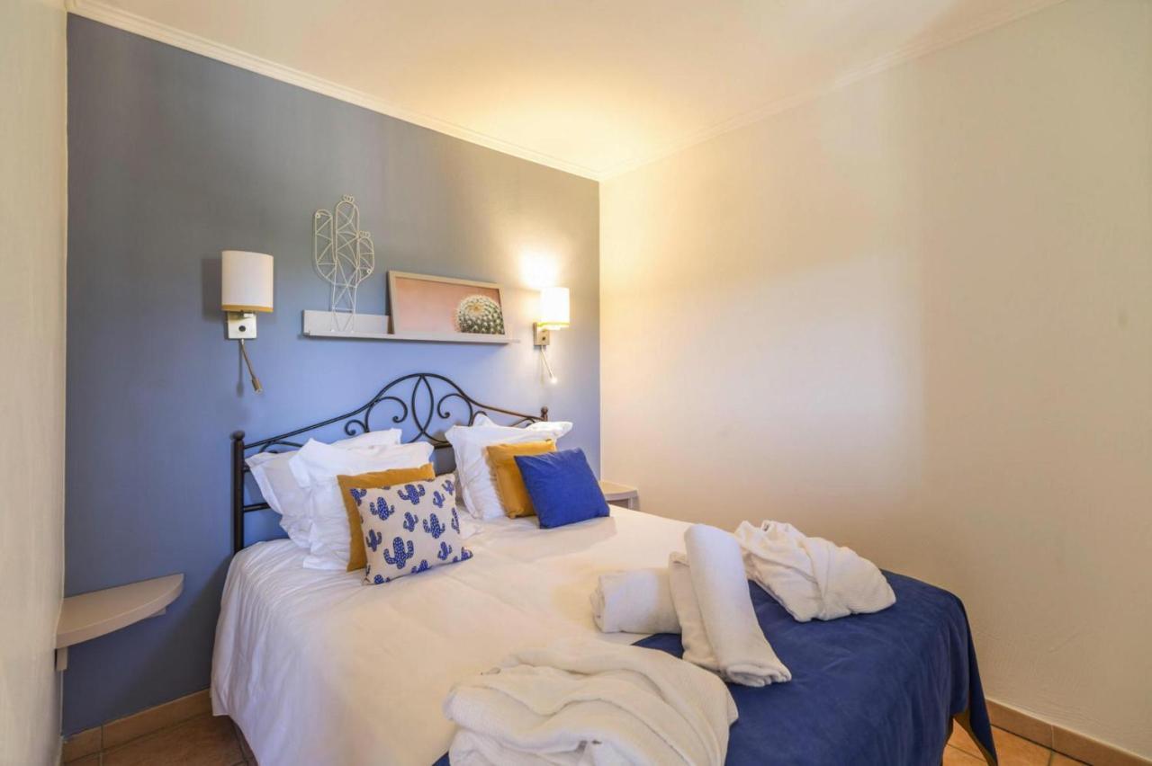 لي إيسامبر Residence Pierre & Vacances Premium Les Calanques Des Issambres المظهر الخارجي الصورة
