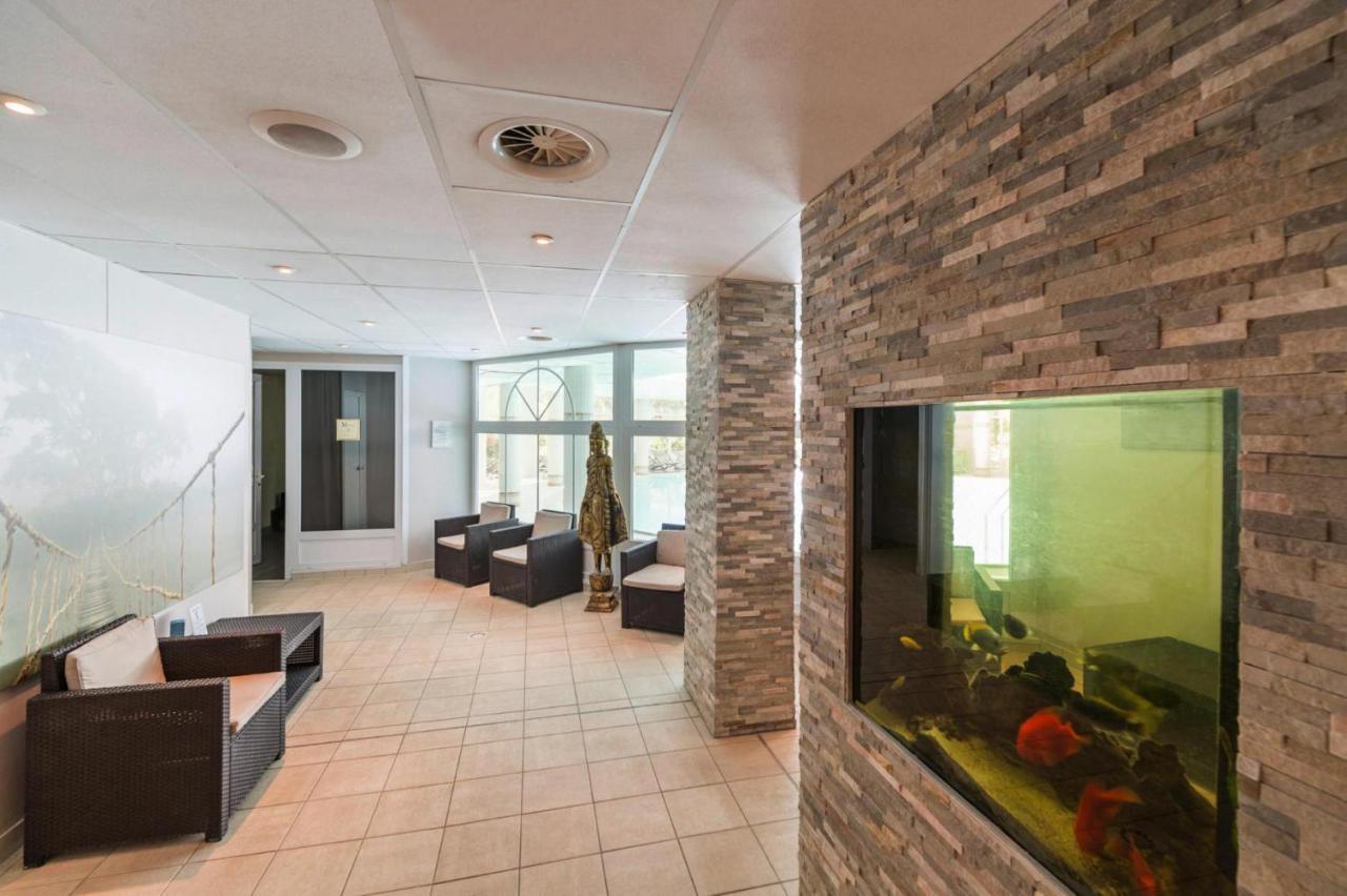 لي إيسامبر Residence Pierre & Vacances Premium Les Calanques Des Issambres المظهر الخارجي الصورة