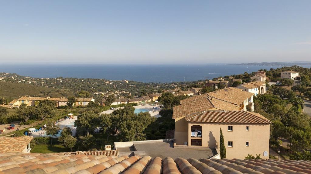 لي إيسامبر Residence Pierre & Vacances Premium Les Calanques Des Issambres المظهر الخارجي الصورة